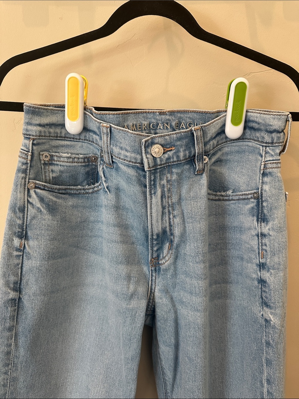 American Eagle Super High Rise Straight Jean - Picture 2 of 6